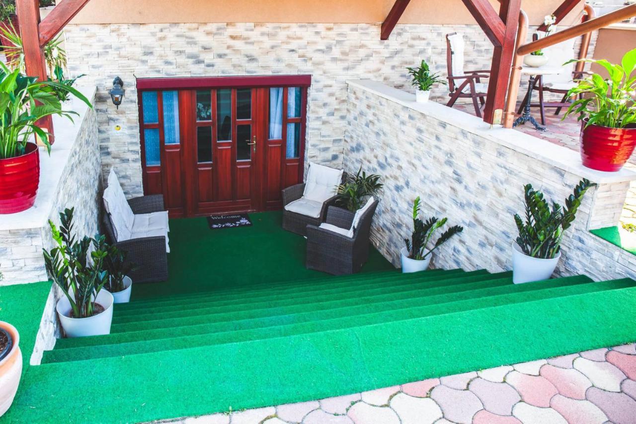 Barackos Wellness Villa Fot Extérieur photo