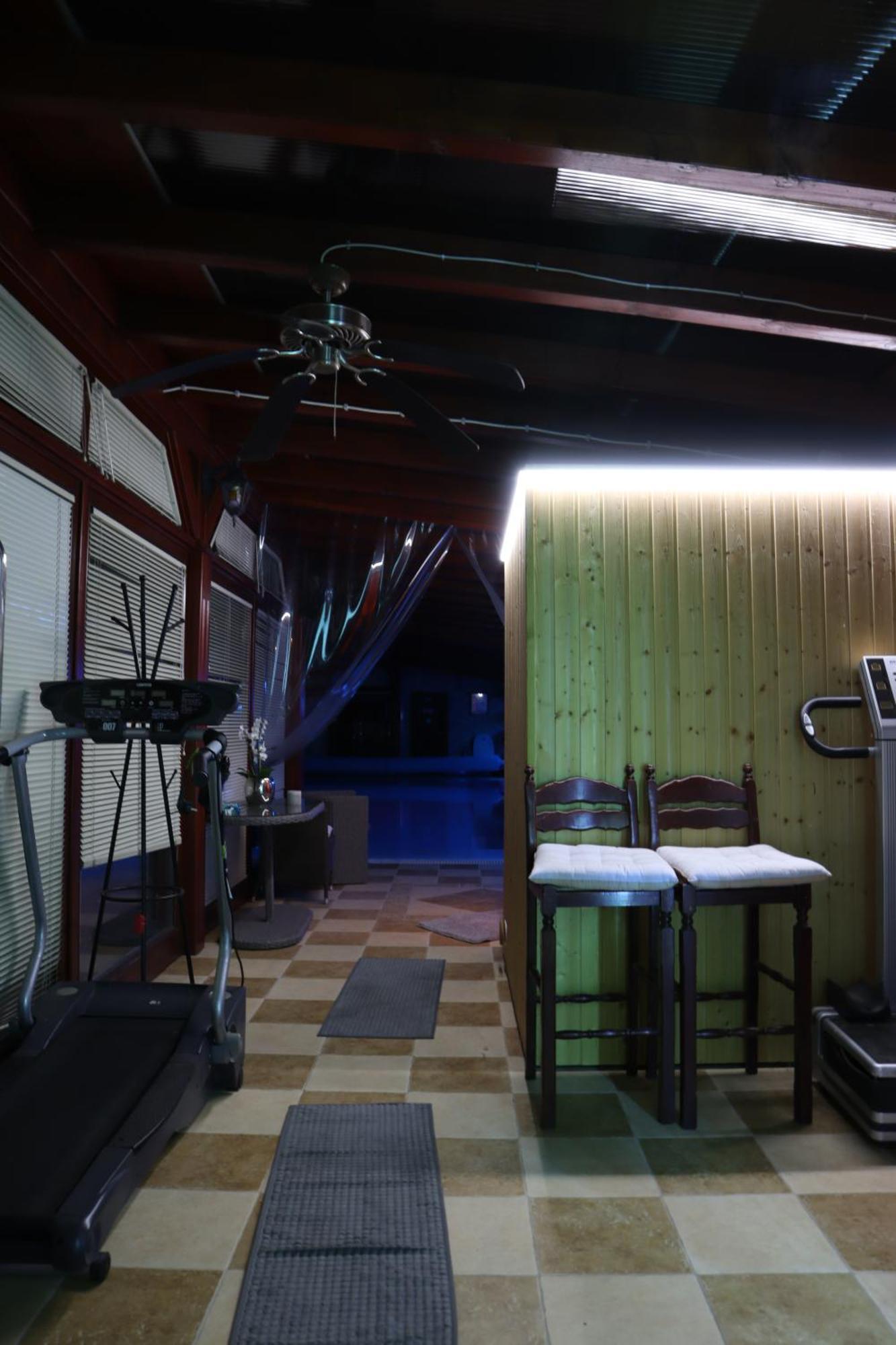 Barackos Wellness Villa Fot Extérieur photo
