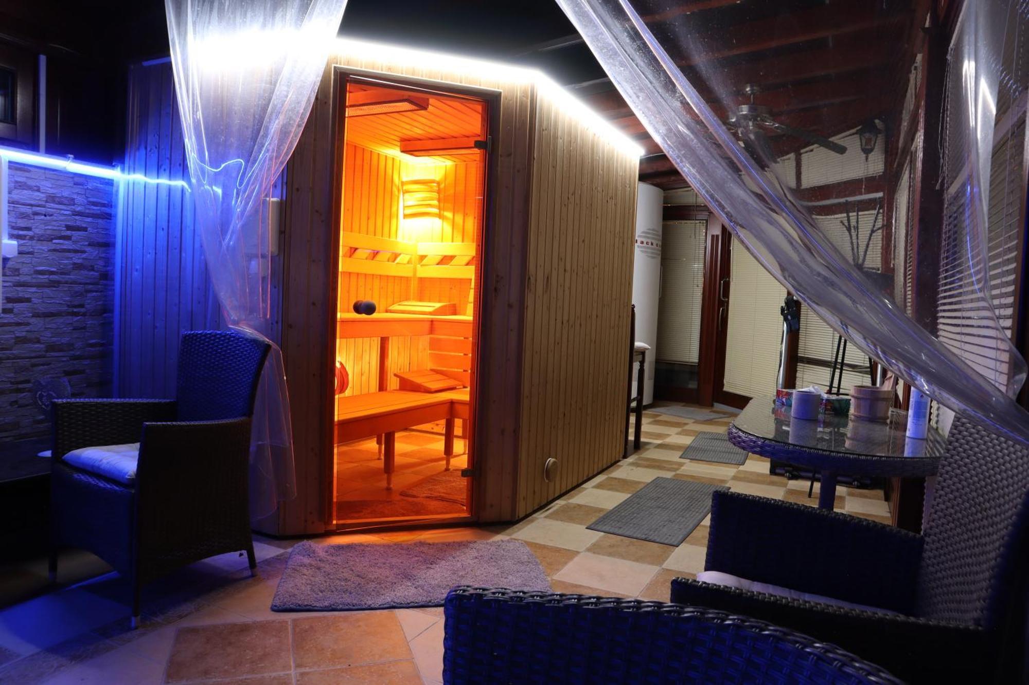 Barackos Wellness Villa Fot Extérieur photo